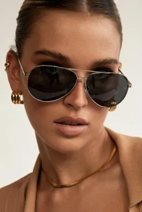BANBE EYEWEAR Womens The Campbell Sunglasses - Silver /Smoke