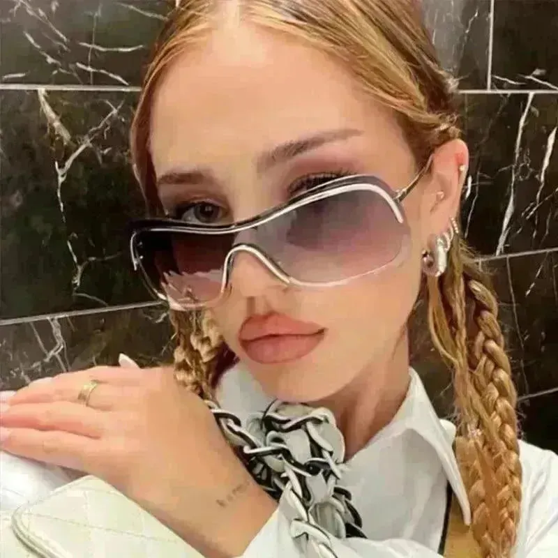 Women's Fashionable Metal Street Shot Sunglasses